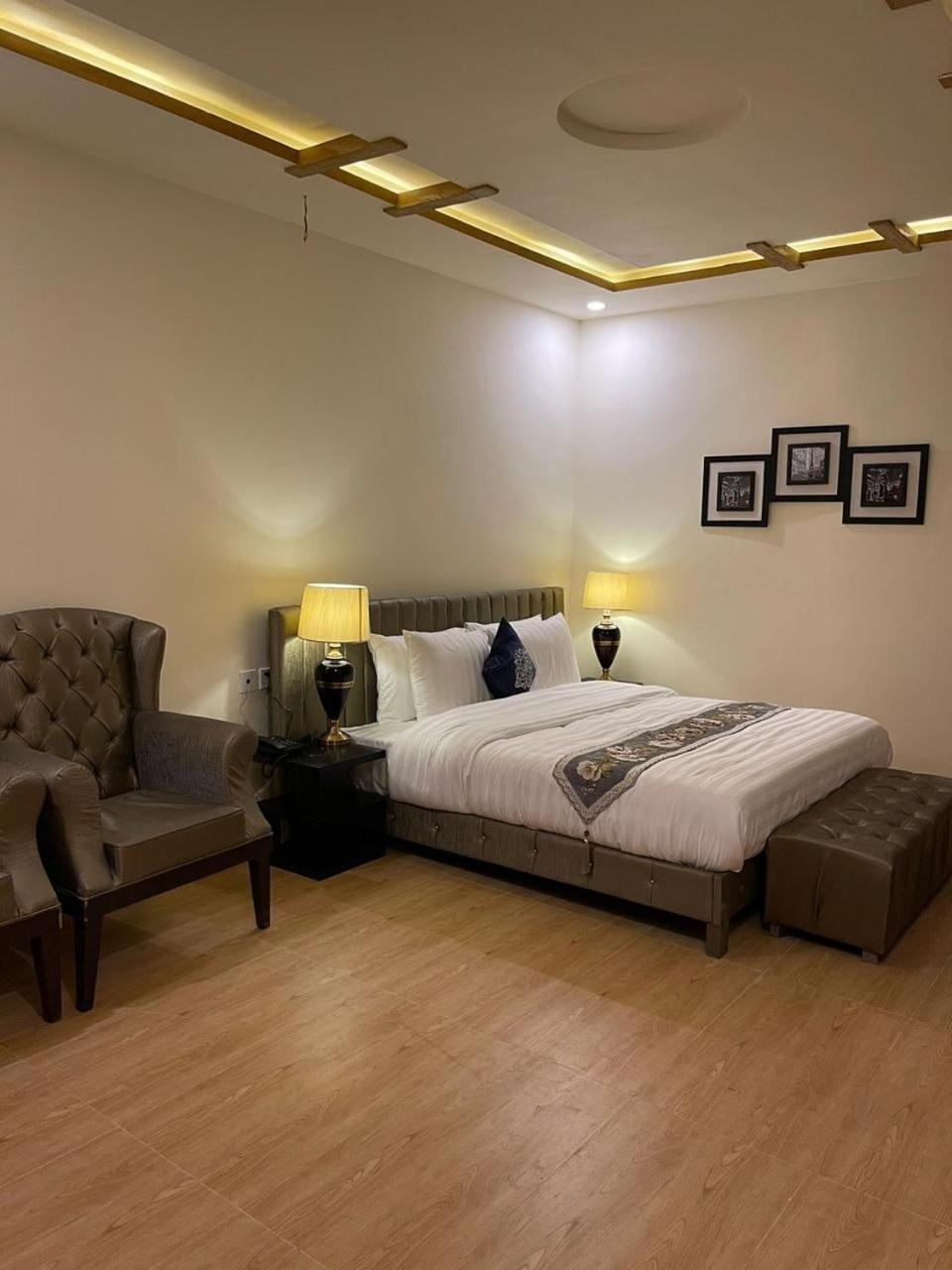 The Corporate Lodges Hotel Saidu Sharif 外观 照片