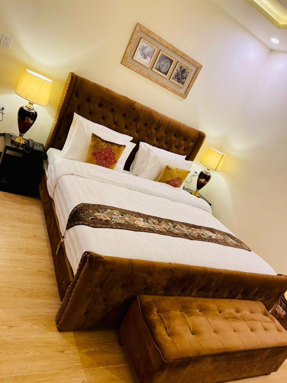 The Corporate Lodges Hotel Saidu Sharif 外观 照片